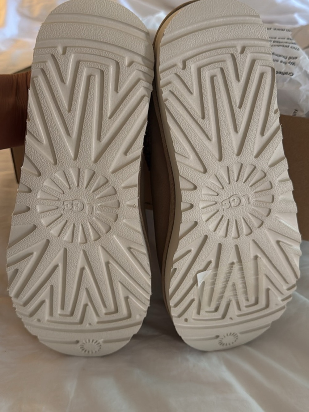 UGG Women's Tan Slip-On Shearling Lined Slippers with Red Trim - Picture 4 of 7